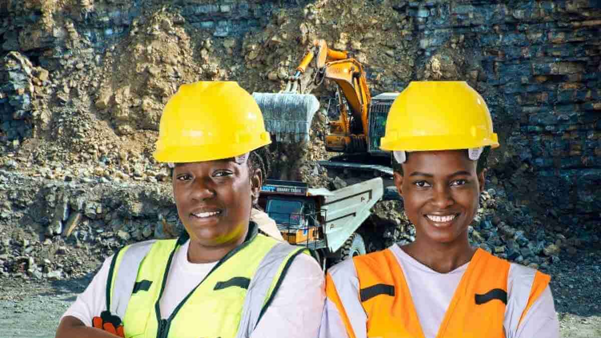 Empowering Women in FIFO Mining | Tools, Tips & Support You Need